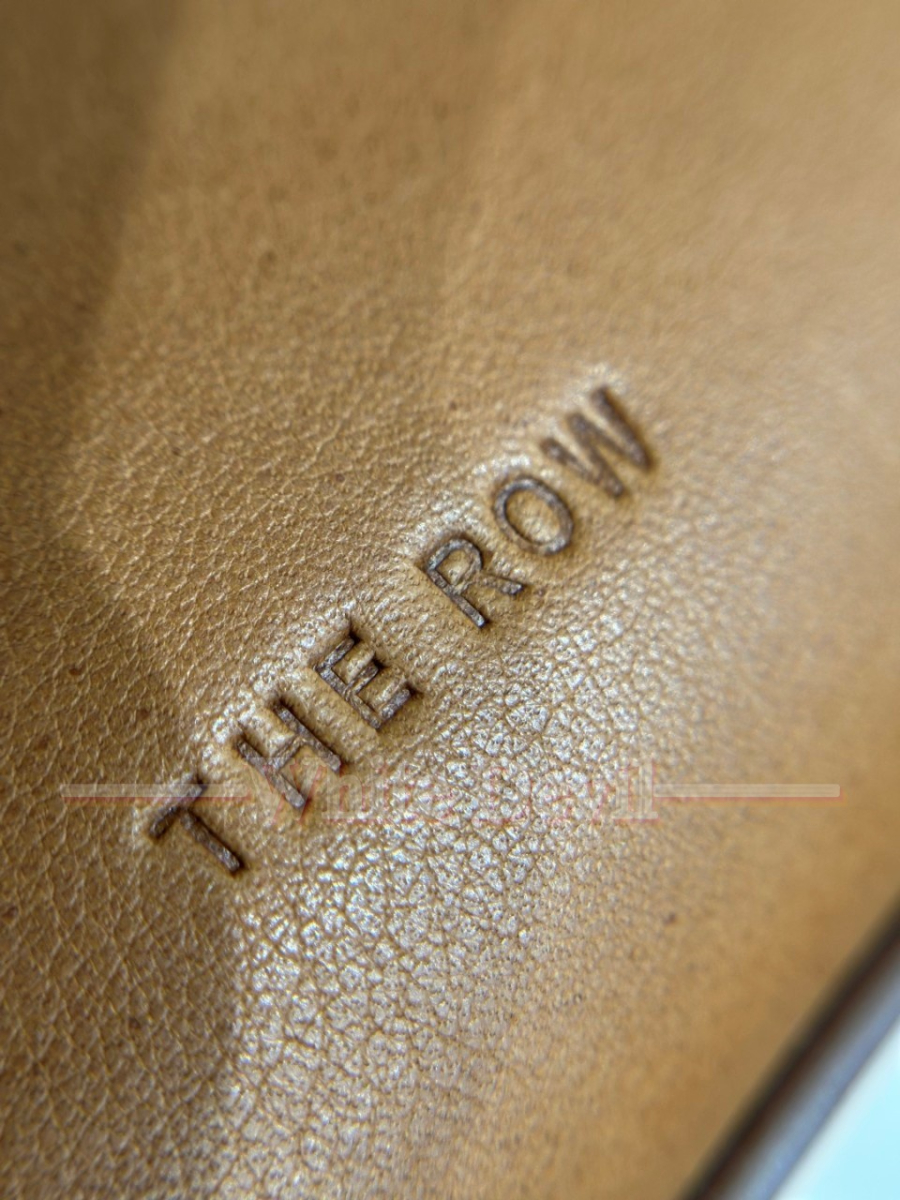 하얀악마 더로우 알제백 (14).jpg