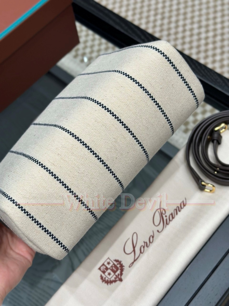 하얀악마 로로피아나 파우치 (8).jpg