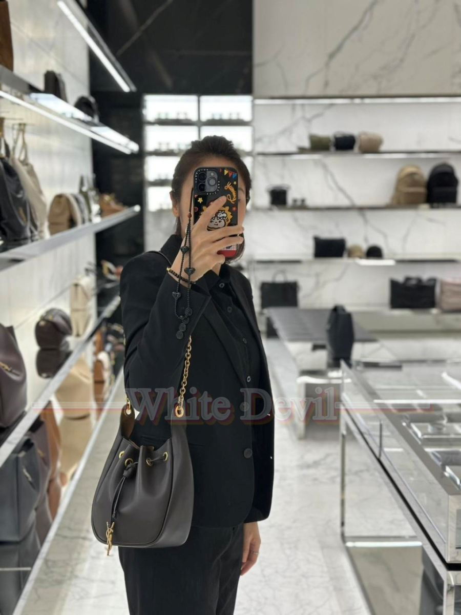 하얀악마 생로랑 버킷백 (1).jpg