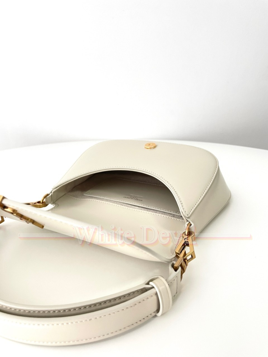 하얀악마 생로랑 볼테르 (9).jpg