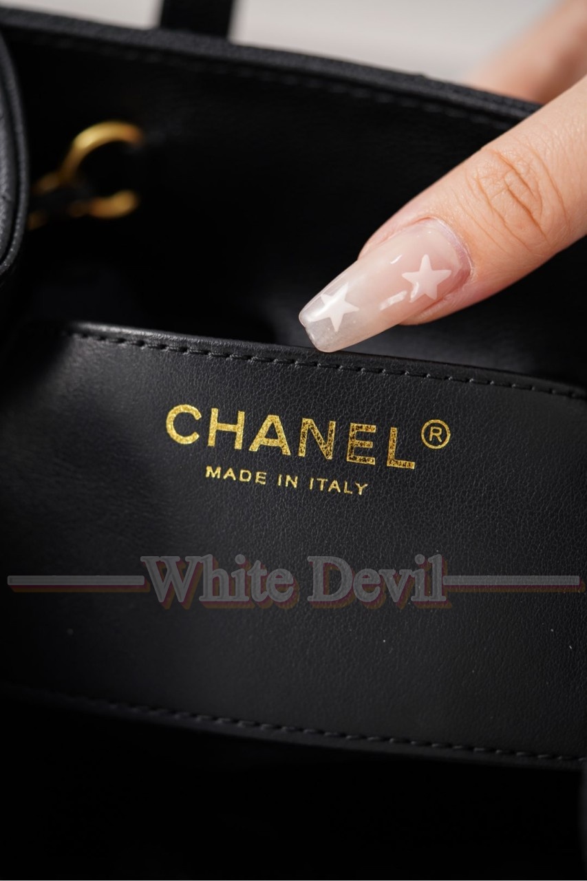 하얀악마 샤넬 백팩 (25).jpg