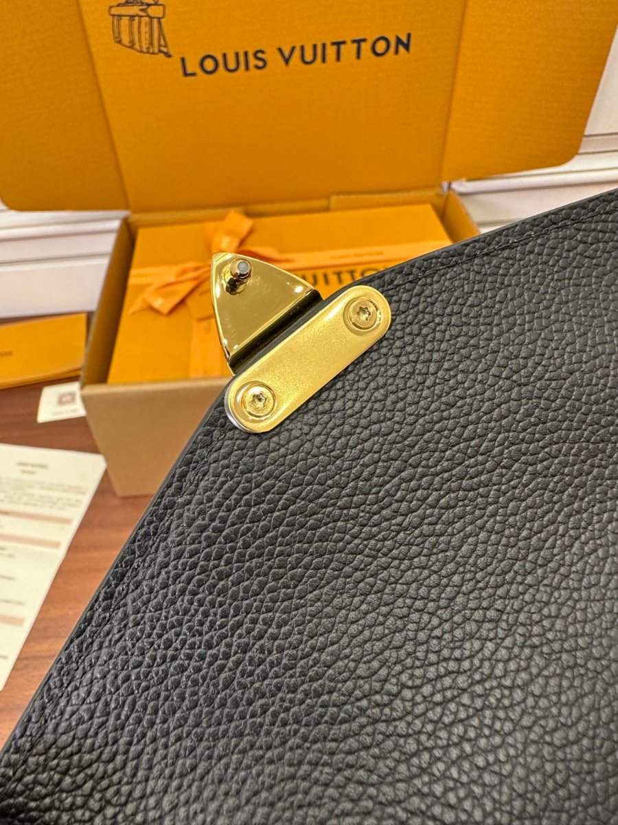 하얀악마 루이비통 포쉐트 (15).jpg