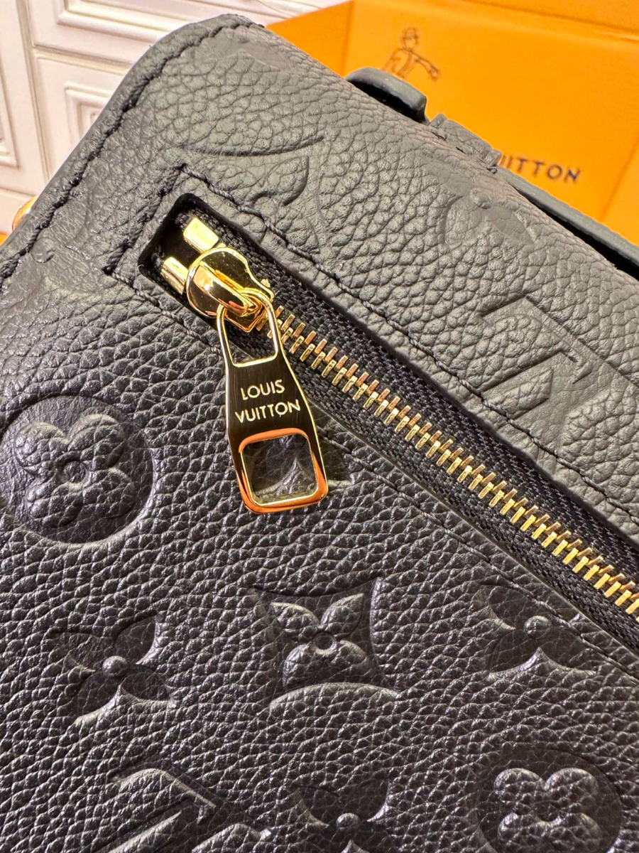 하얀악마 루이비통 포쉐트 (17).jpg