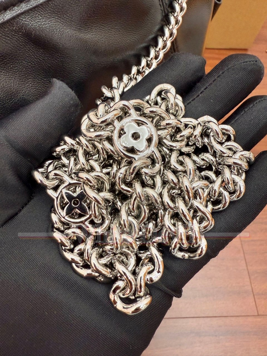 하얀악마 루이비통 듀티 (15).jpg