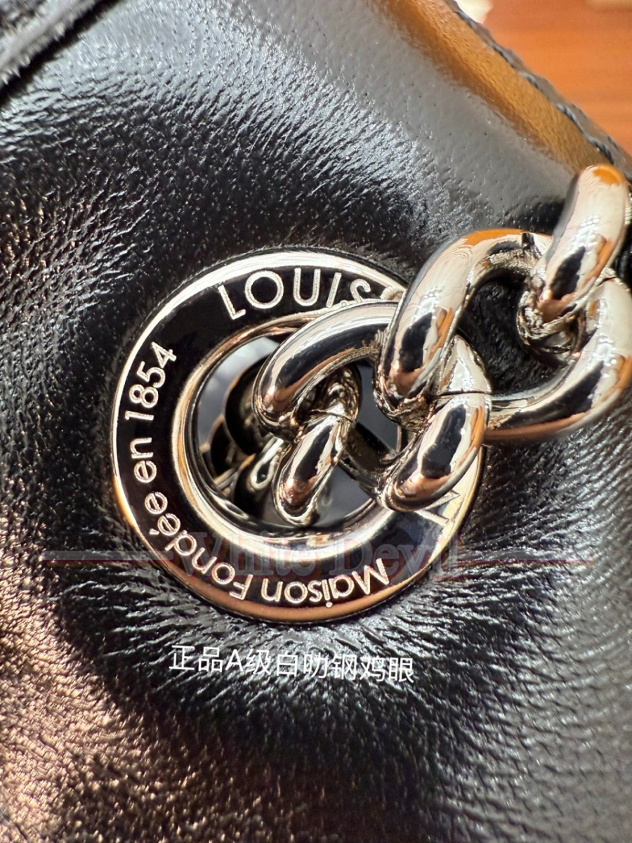 하얀악마 루이비통 듀티 (17).jpg