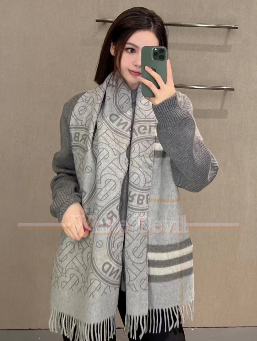 하얀악마 버버리 목도리 (1).jpg