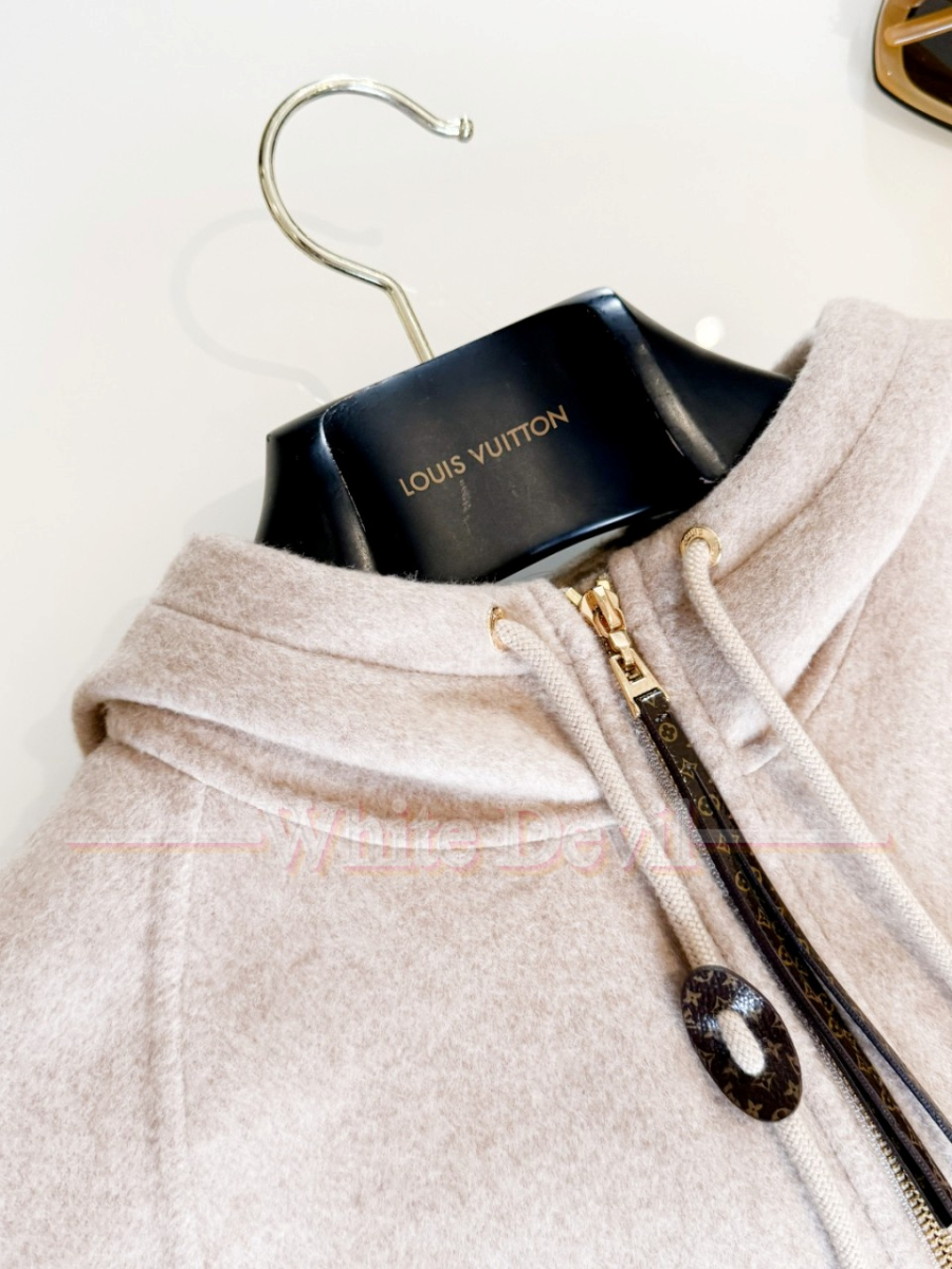 하얀악마  루이비통 코트 (19).jpg