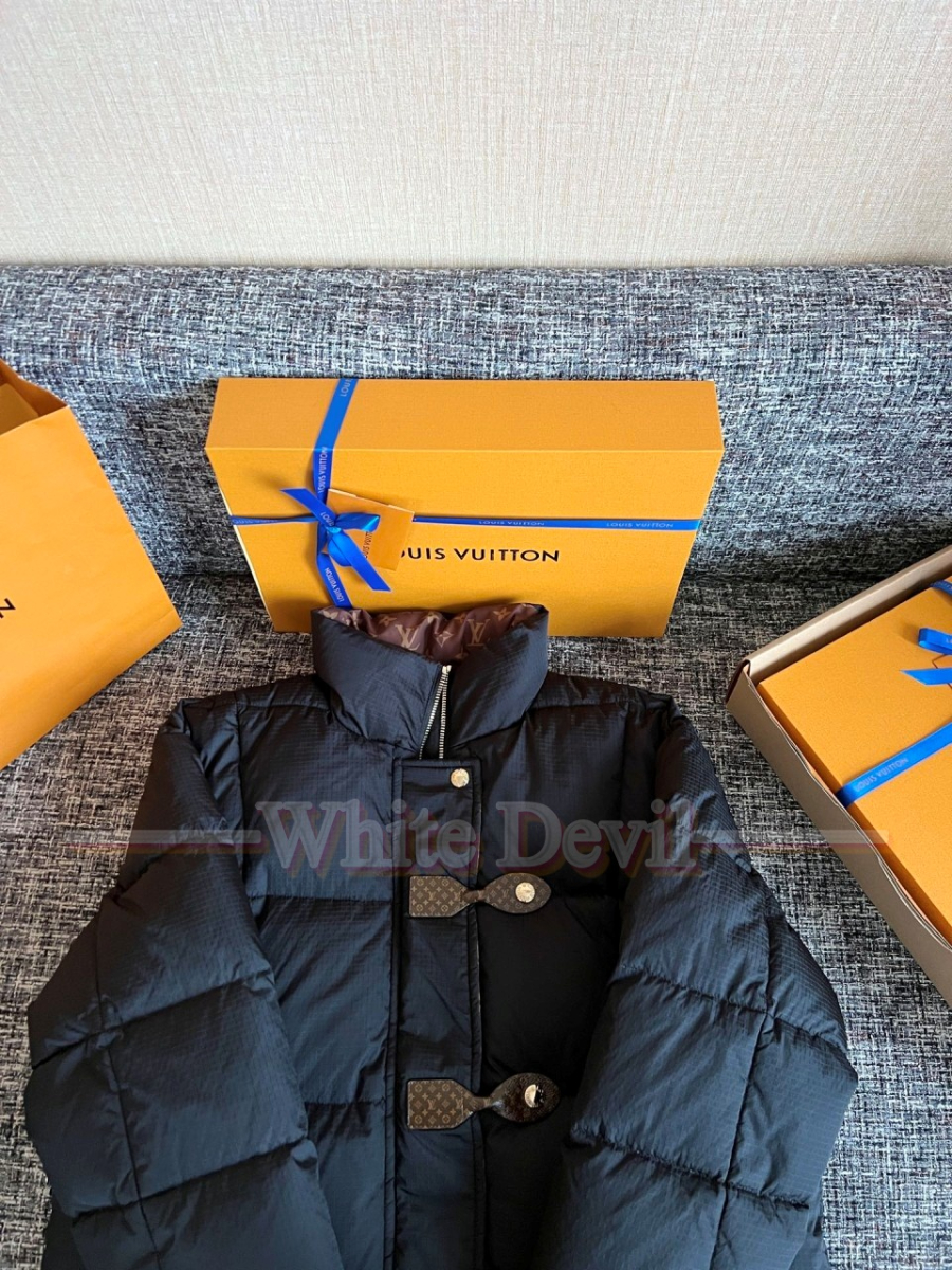 하얀악마 루이비통 패딩 (14).jpg