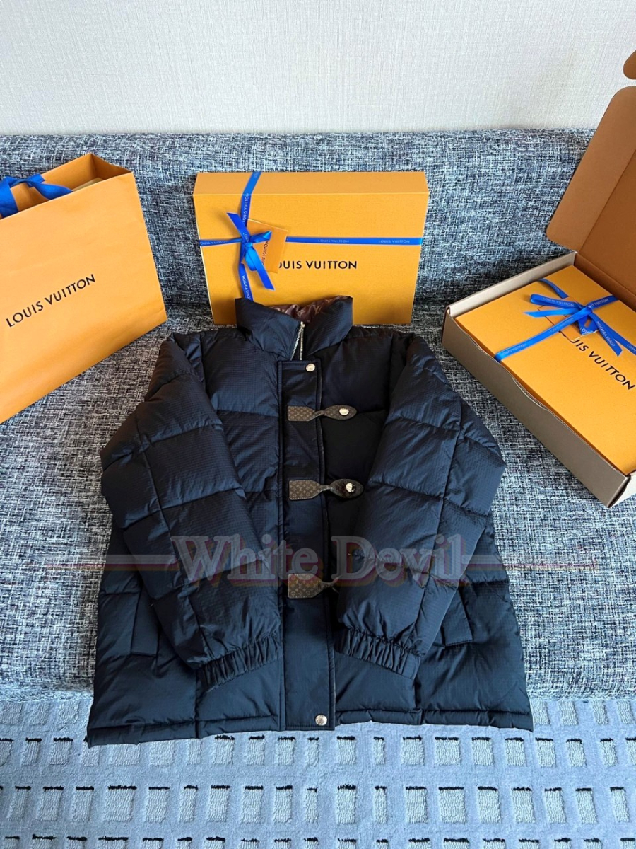 하얀악마 루이비통 패딩 (13).jpg