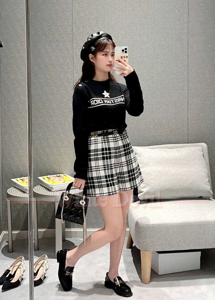 하얀악마 디올 니트 (1).jpg