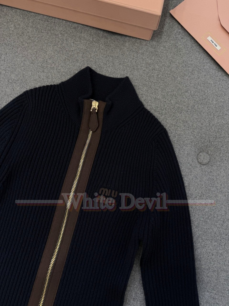 하얀악마 미우미우 가디건 (5).jpg