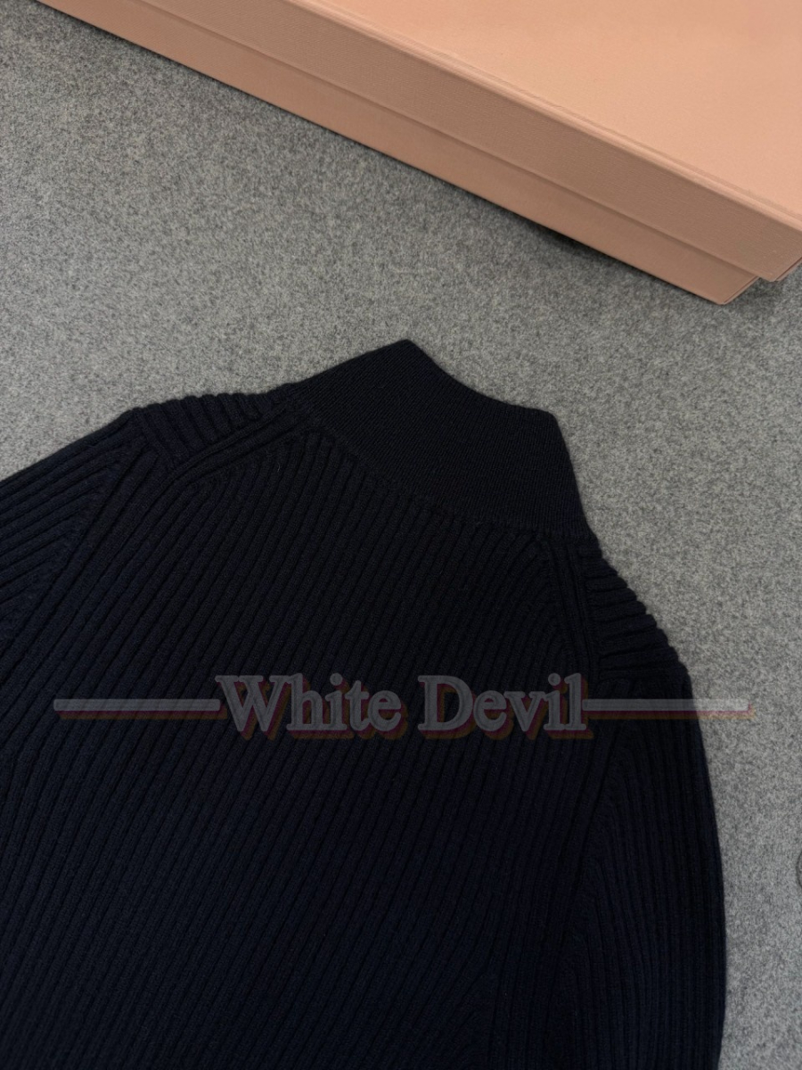 하얀악마 미우미우 가디건 (17).jpg