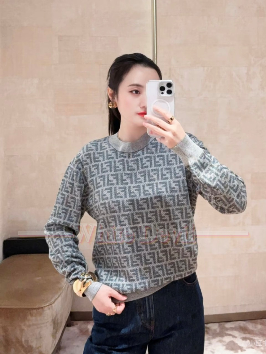 하얀악마 펜디 니트 (2).jpg