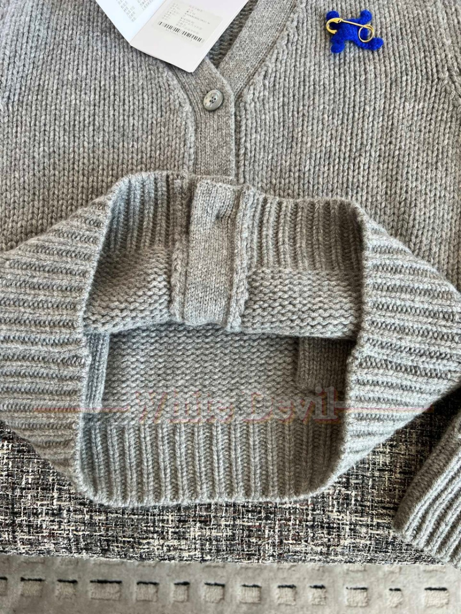 하얀악마 셀린느 가디건 (17).jpg