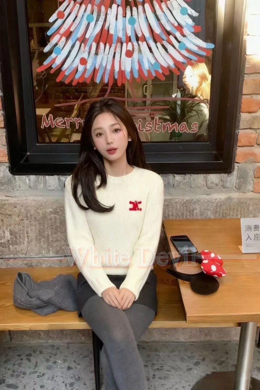하얀악마 셀린느 니트 (2).jpg