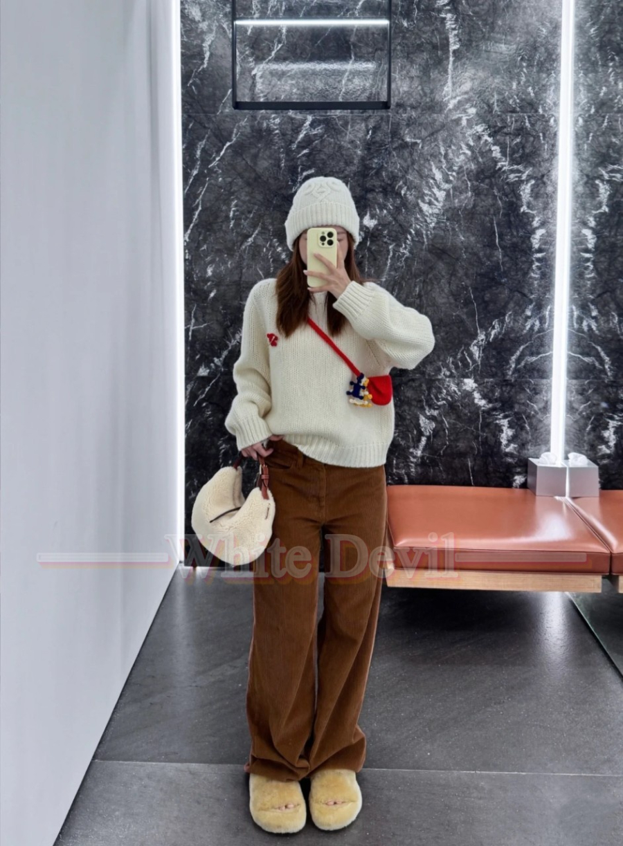 하얀악마 셀린느 니트 (1).jpg