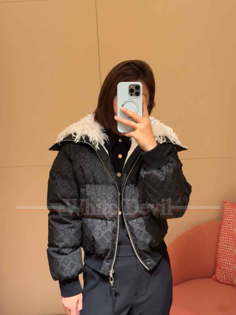 하얀악마 루이비통 패딩 (2).jpg