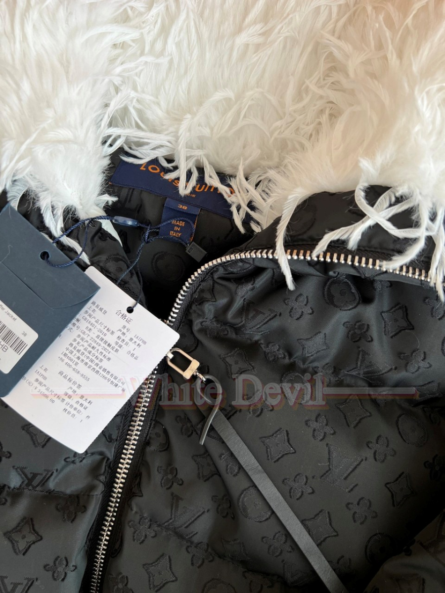 하얀악마 루이비통 패딩 (16).jpg