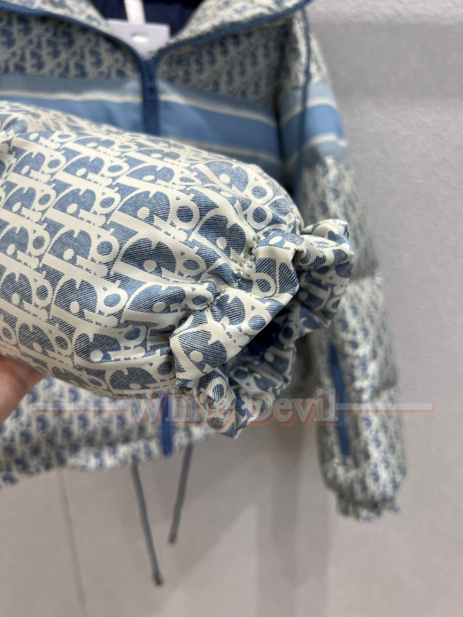 하얀악마 디올 레플리카 패딩 (11).jpg