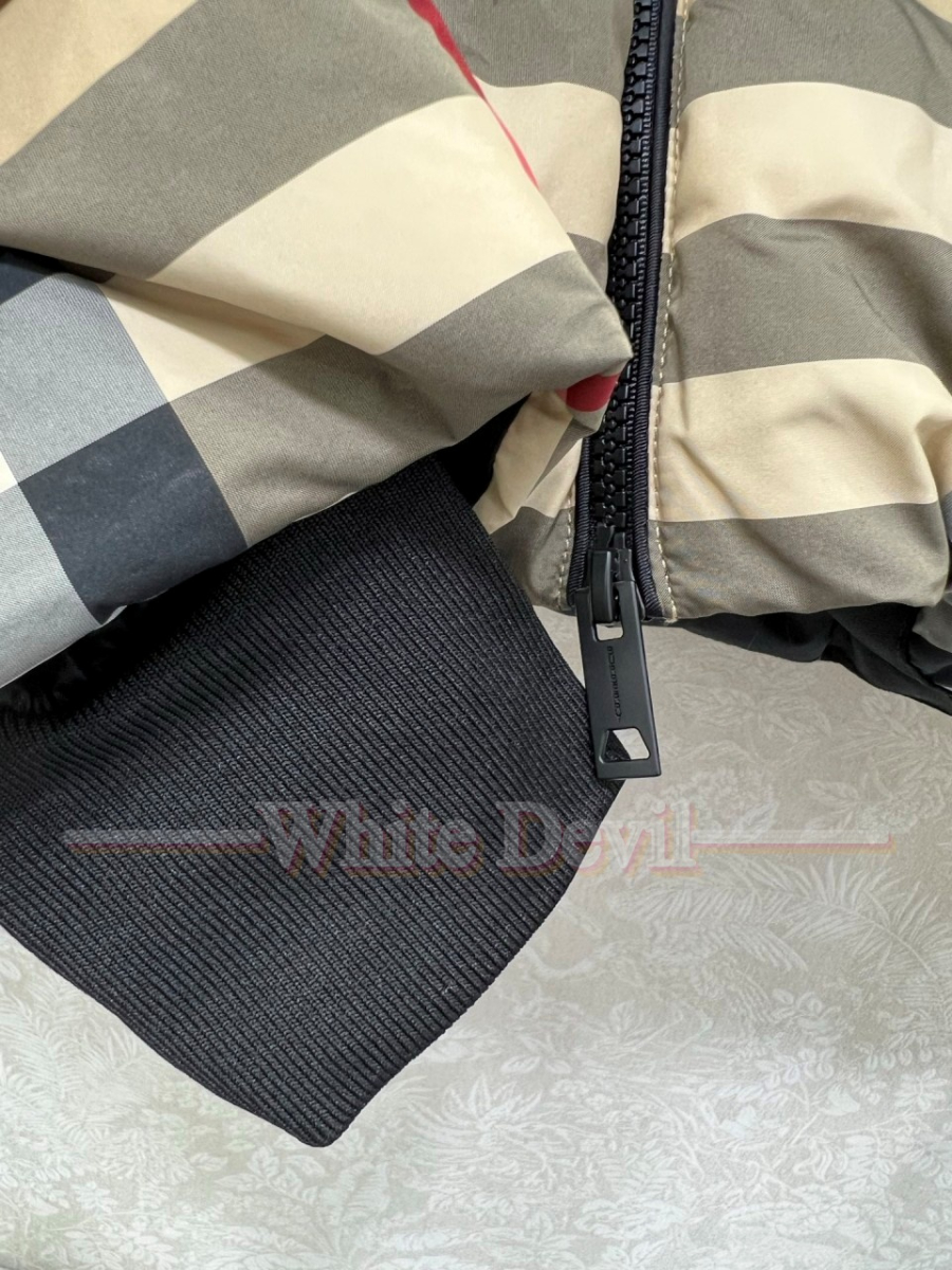 하얀악마 버버리 레플리카 패딩 (8).jpg