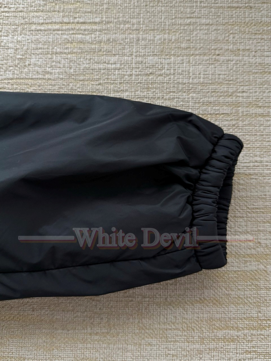 하얀악마 프라다 레플리카 점퍼 (18).jpg