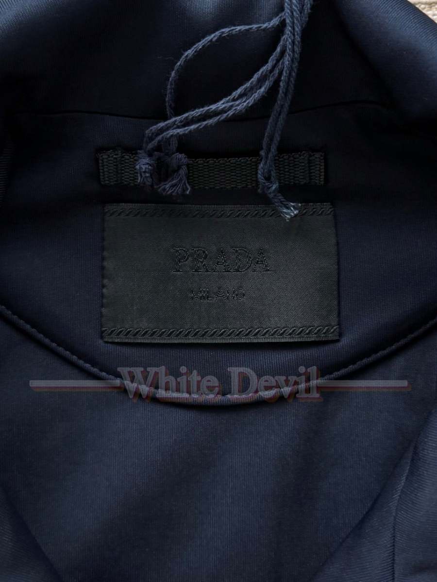 하얀악마 프라다 레플리카 집업 (14).jpg
