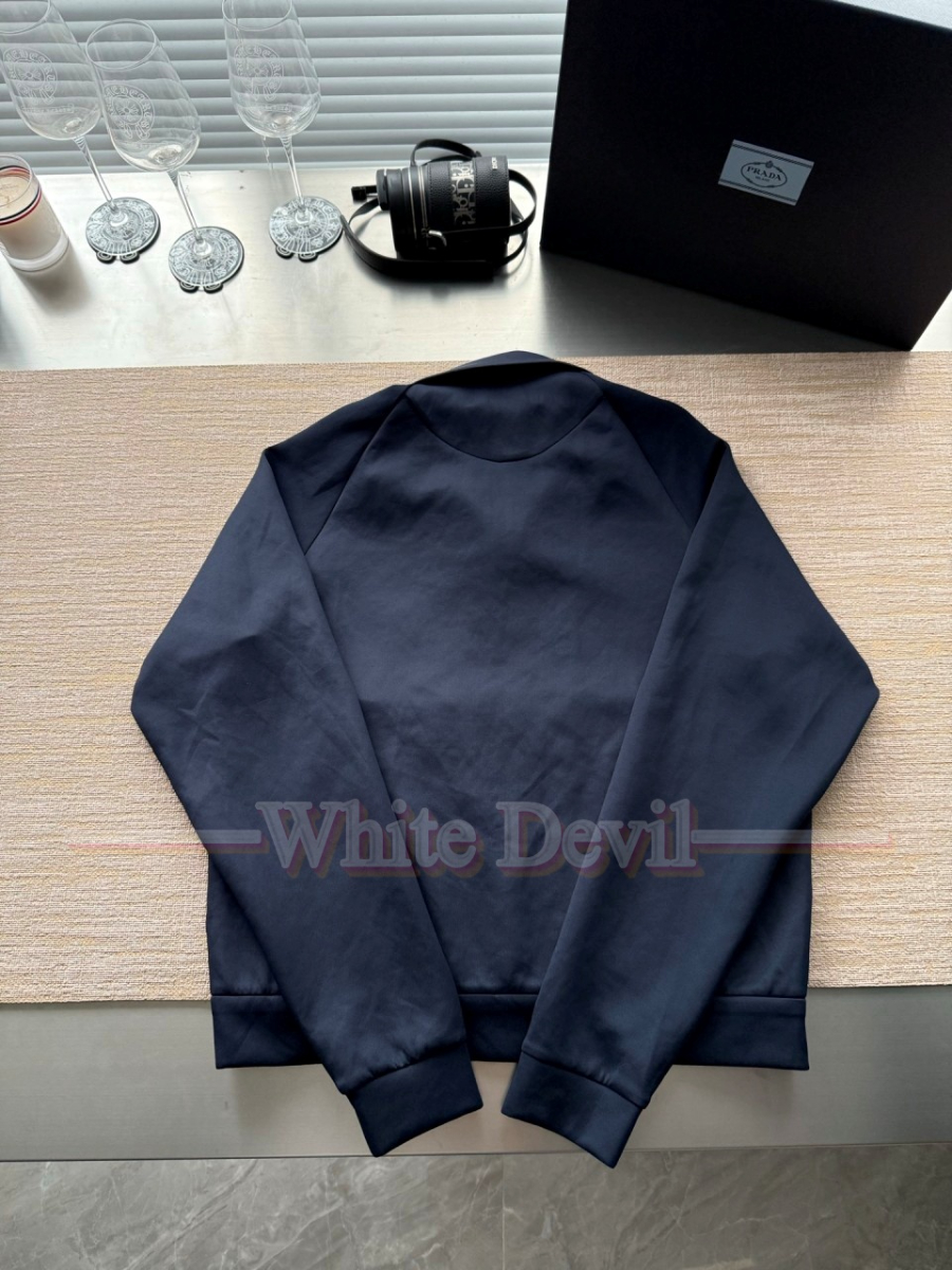 하얀악마 프라다 레플리카 집업 (13).jpg