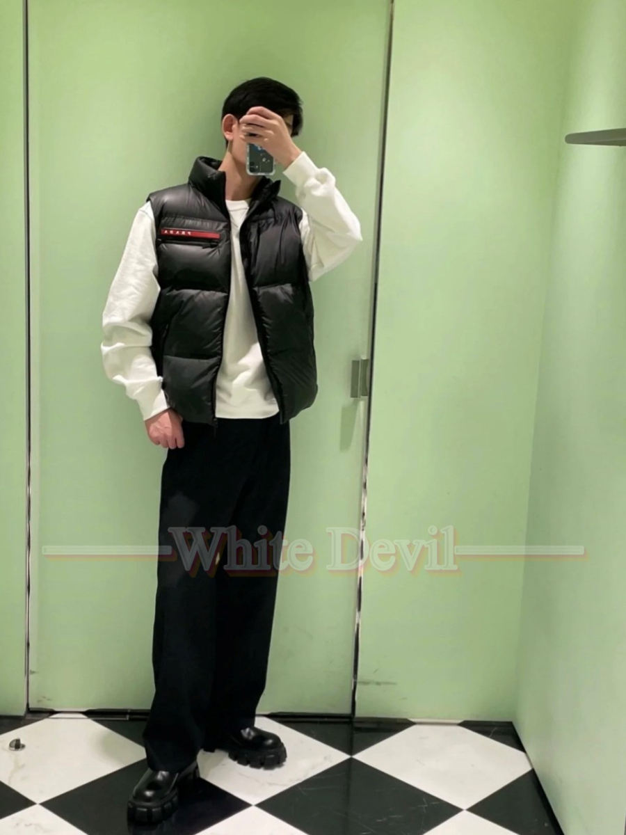 하얀악마 프라다 레플리카 조끼 (1).jpg