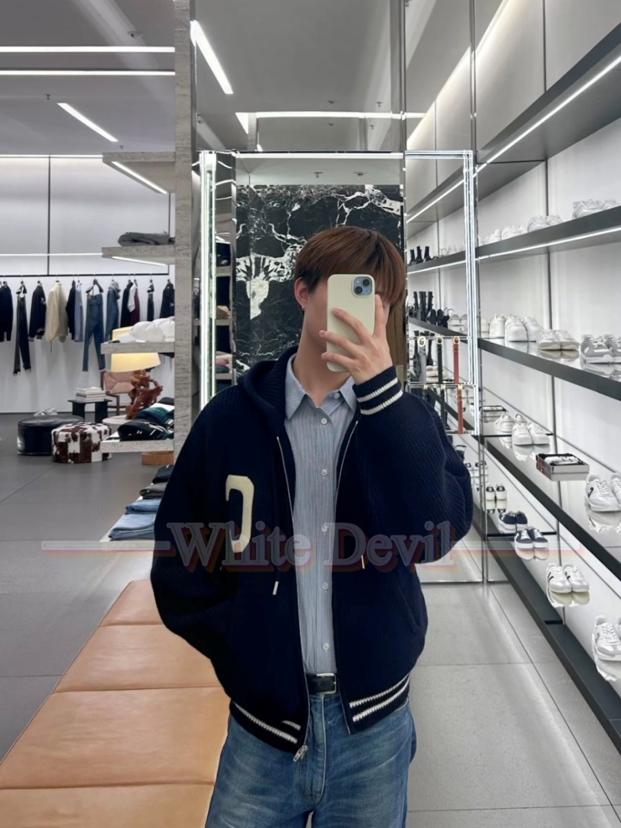 하얀악마 셀린느 이미테이션 집업 (1).jpg