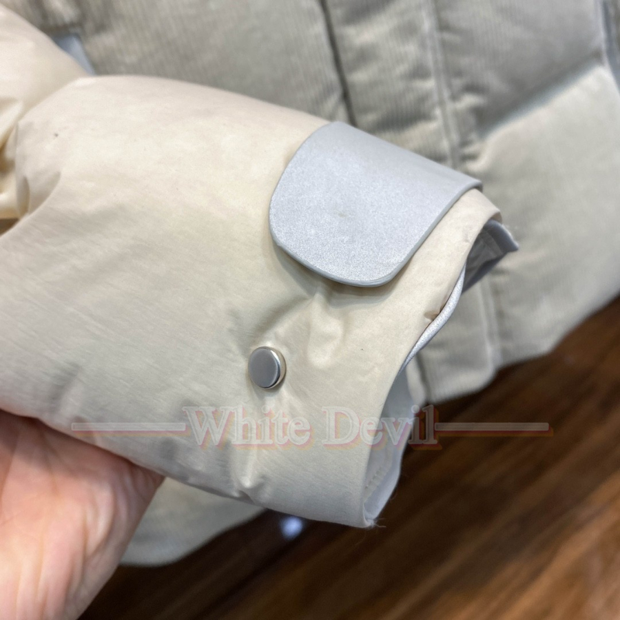 하얀악마 제냐 레플리카 패딩 (6).jpg