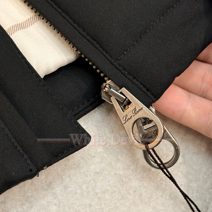 하얀악마 로로피아나 레플리카패딩 (16).jpg