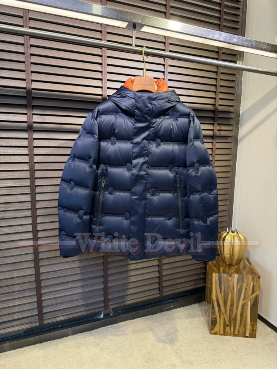 하얀악마 레플리카 제냐 패딩 (3).jpg