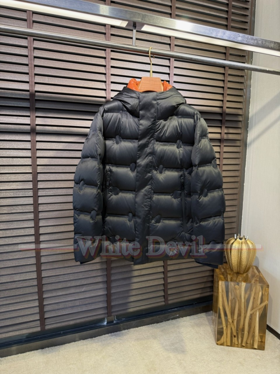 하얀악마 레플리카 제냐 패딩 (4).jpg