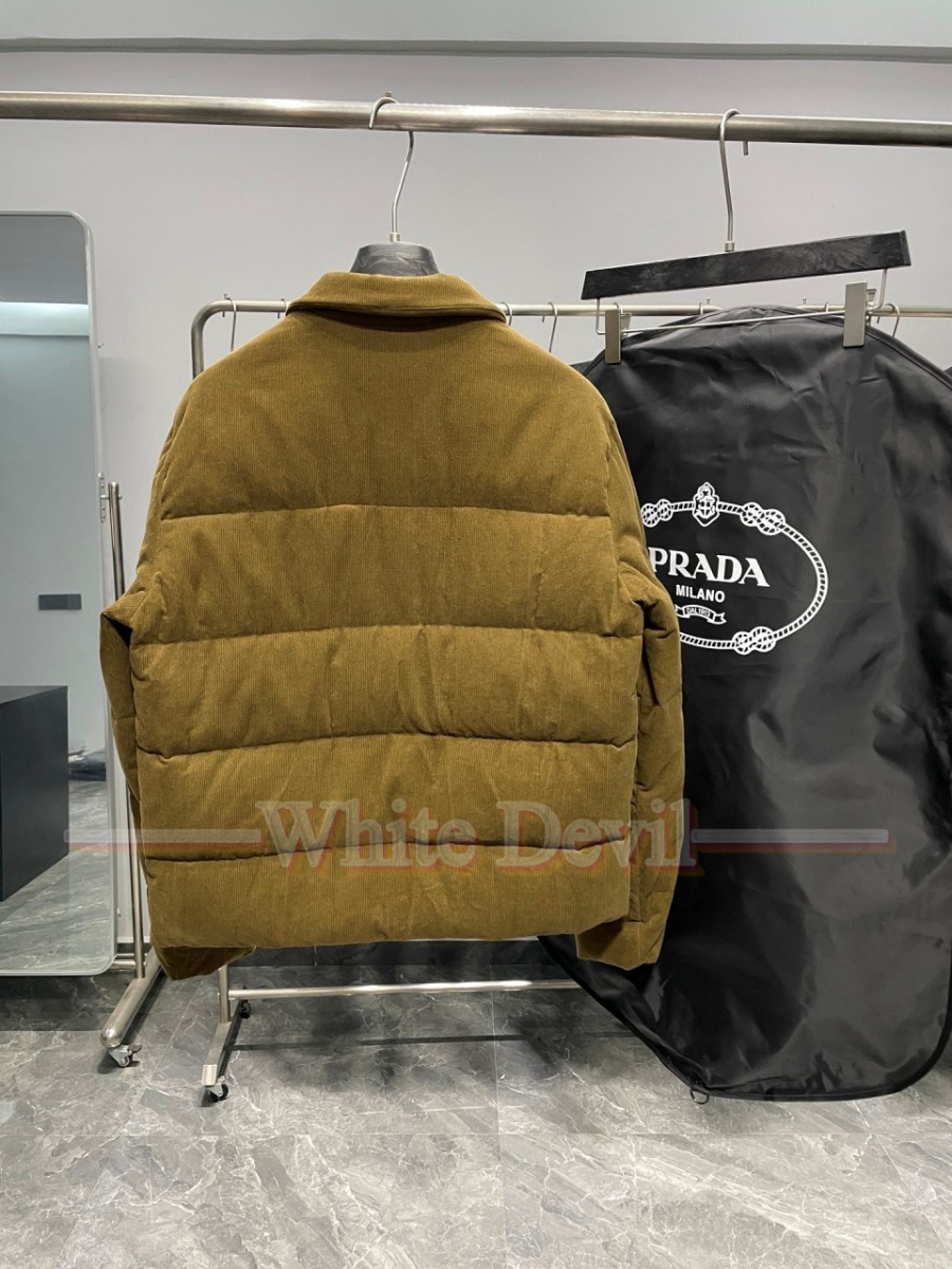 하얀악마 프라다 레플리카 점퍼 (7).jpg