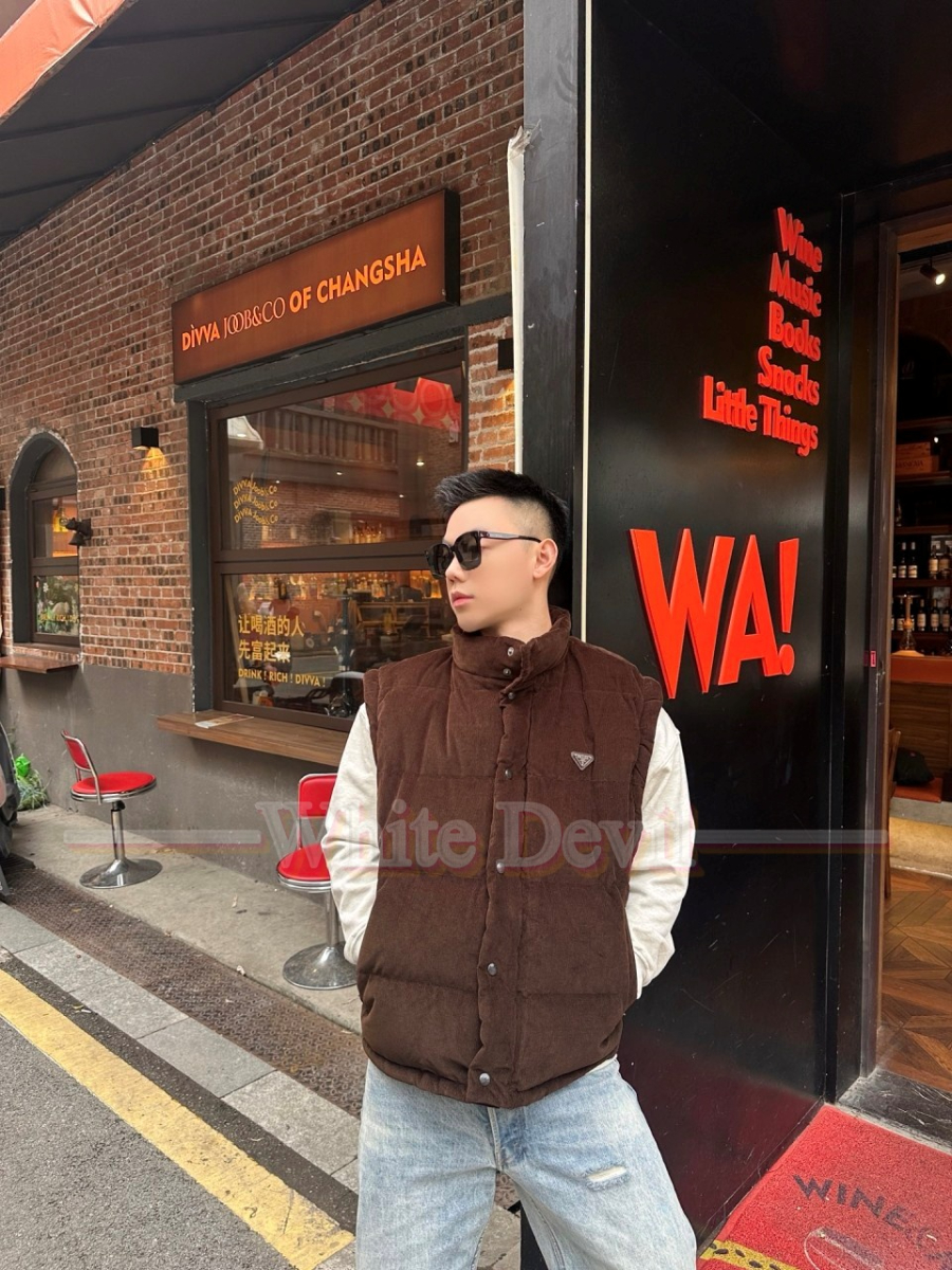 하얀악마 이미테이션 프라다 패딩 (2).jpg