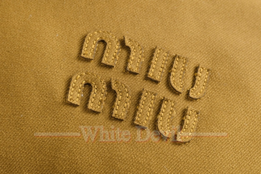 하얀악마 레플리카 미우미우 패딩 (6).jpg