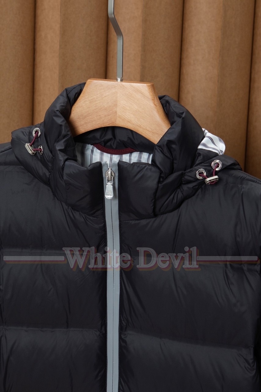 하얀악마 이미테이션 쿠치넬리 패딩 (4).jpg