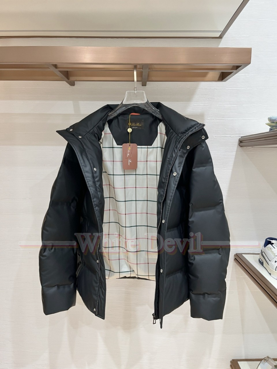 하얀악마 레플리카 로로피아나 패딩 (5).jpg