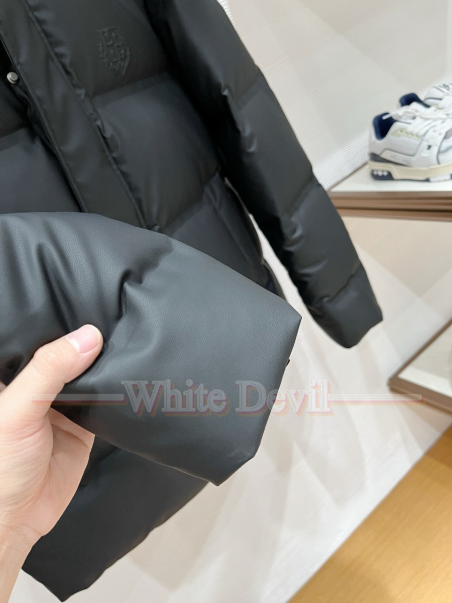 하얀악마 레플리카 로로피아나 패딩 (6).jpg