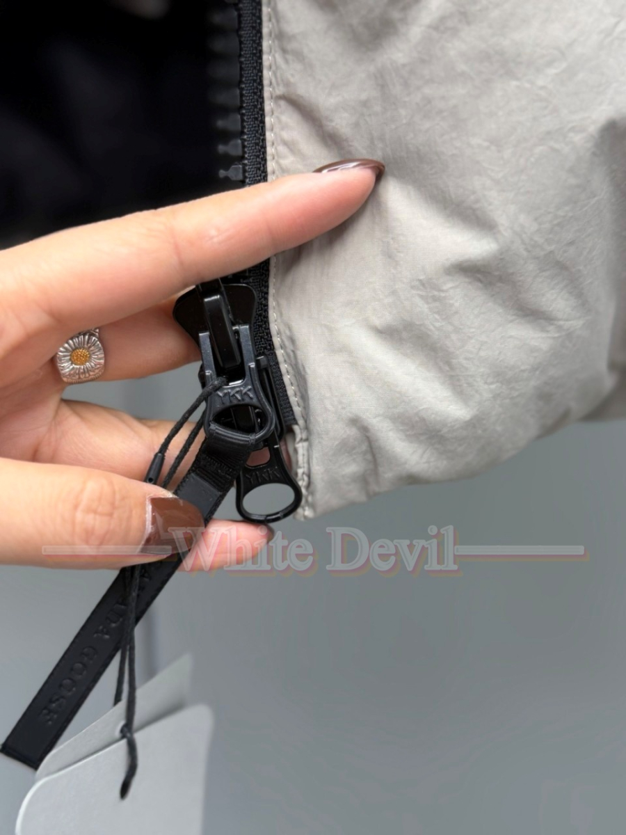 하얀악마 레플리카 캐나다구스 패딩 (12).jpg