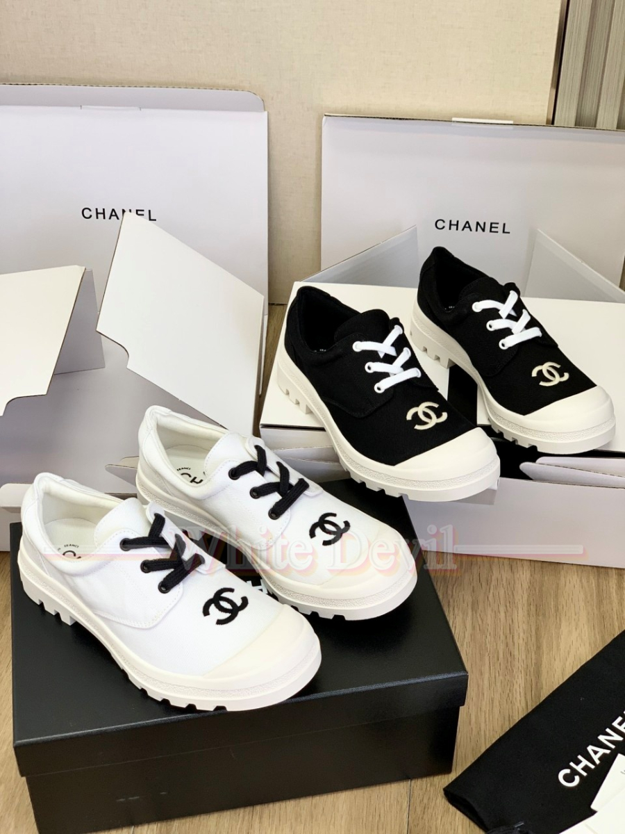 하얀악마 샤넬 스니커즈 이미테이션 (1).jpg