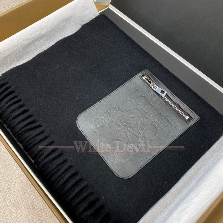 하얀악마 레플리카 로에베 목도리 (3).jpg