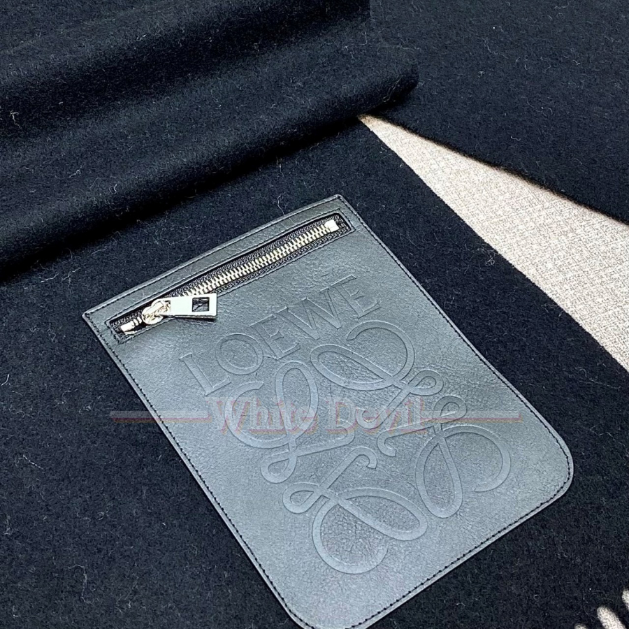 하얀악마 레플리카 로에베 목도리 (7).jpg