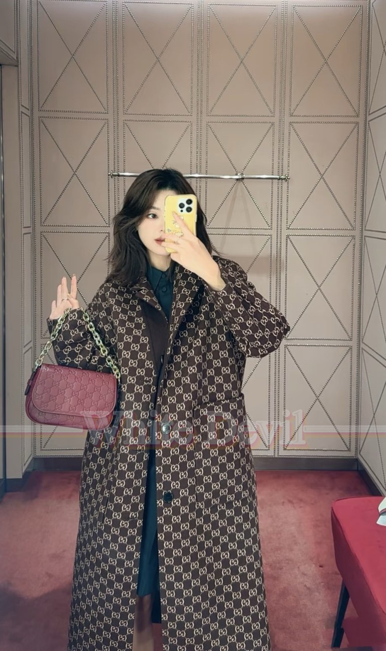 하얀악마 구찌 코트 레플리카 (2).jpg