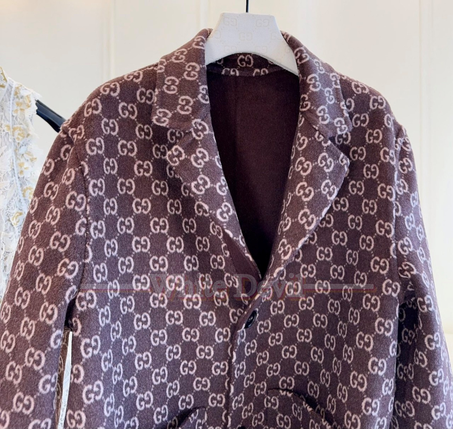 하얀악마 구찌 코트 레플리카 (12).jpg