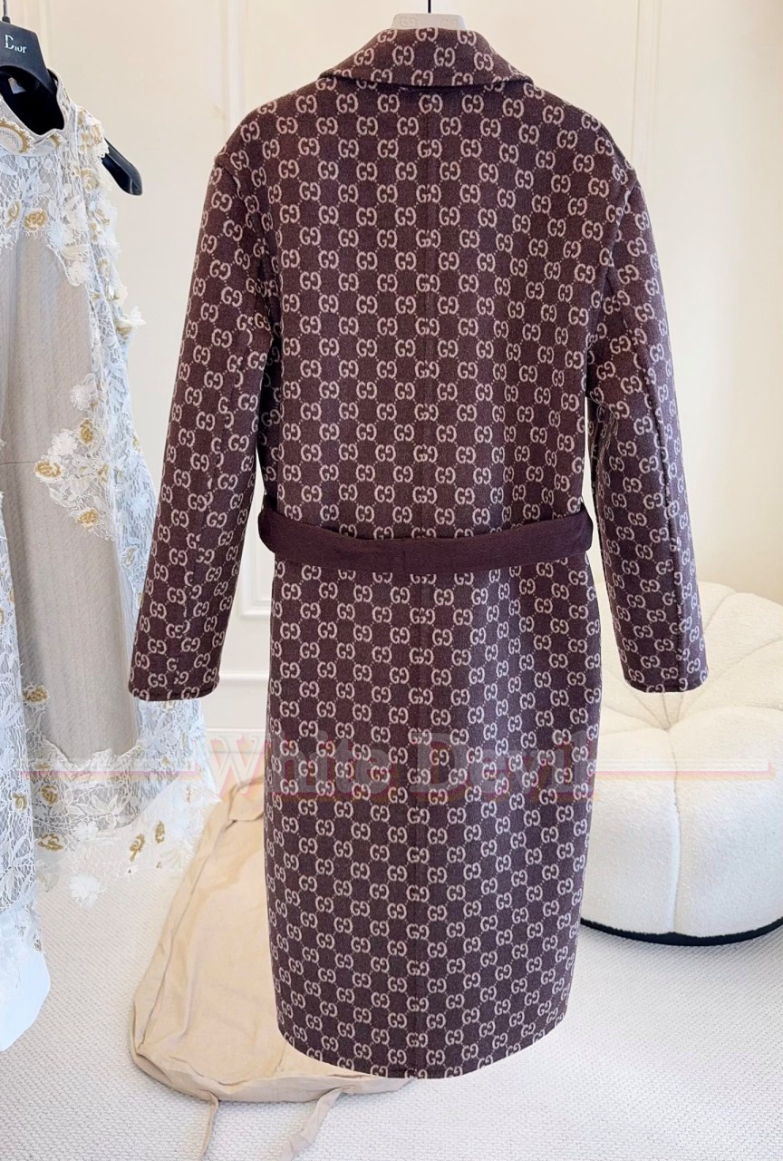 하얀악마 구찌 코트 레플리카 (11).jpg