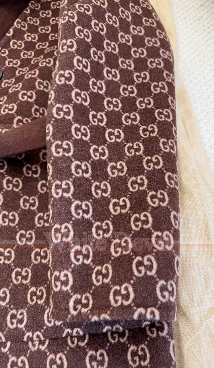 하얀악마 구찌 코트 레플리카 (26).jpg