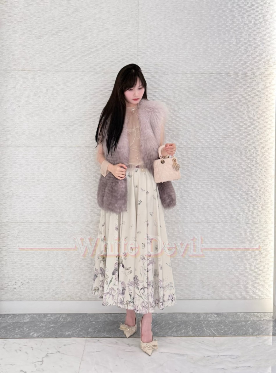 하얀악마 레플리카 디올 치마 (2).jpg