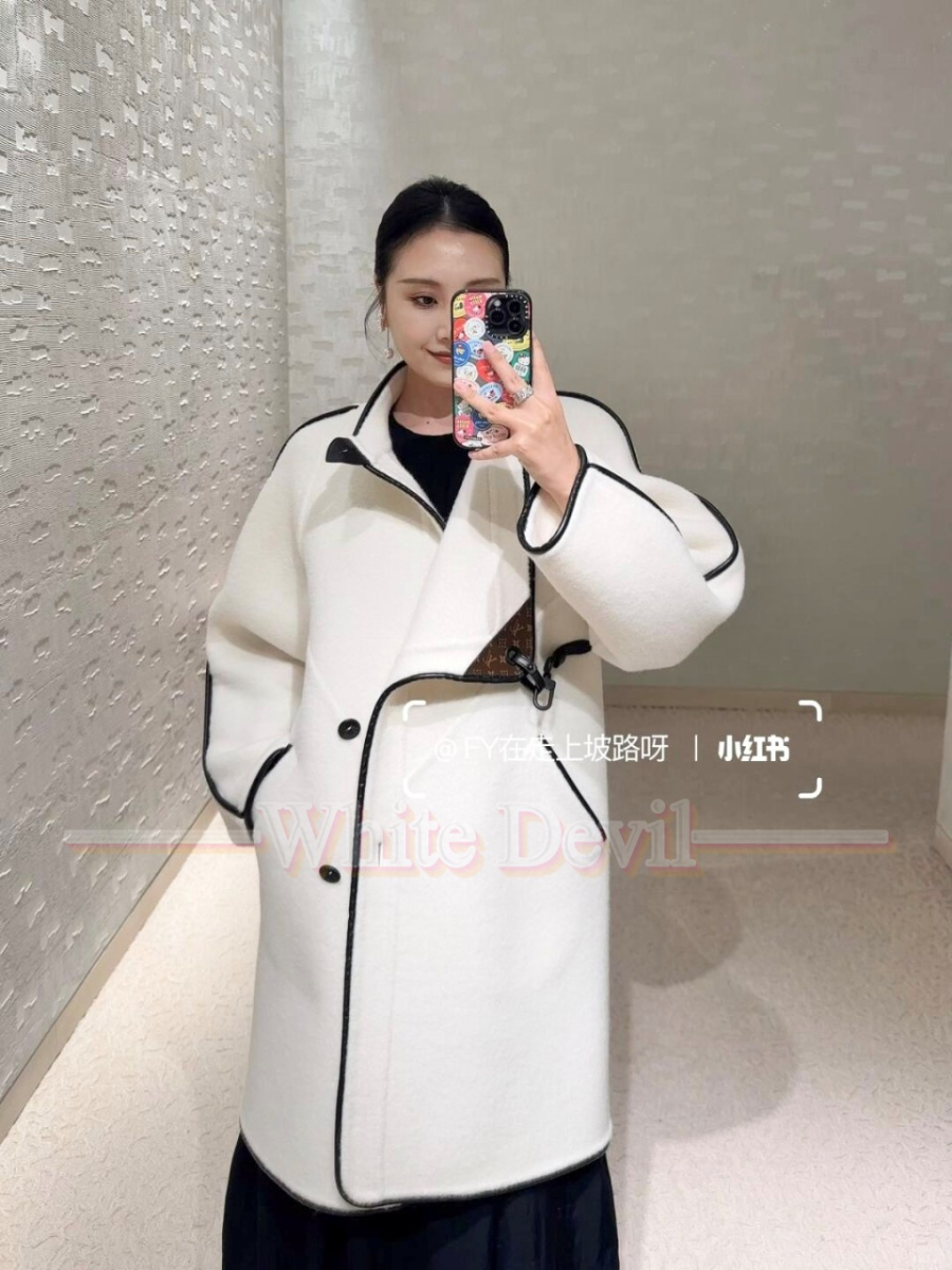 하얀악마 레플리카 루이비통 코트 (2).jpg