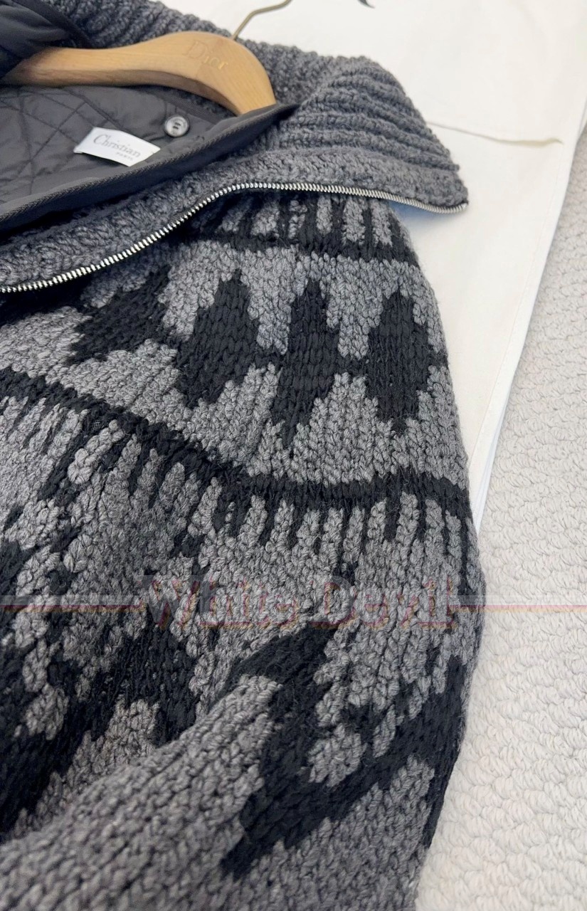 하얀악마 이미테이션 디올 점퍼 (18).jpg